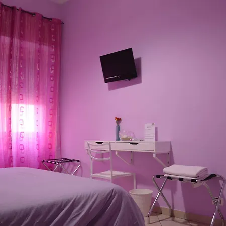 Acquamarina לינה וארוחת בוקר